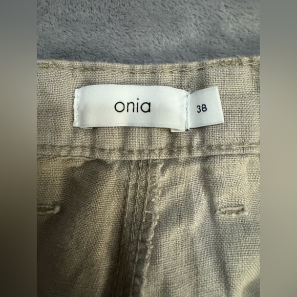 Onia Linen Shorts in Light Tan, Size 38 w/ 7” Inseam - Picture 8 of 8